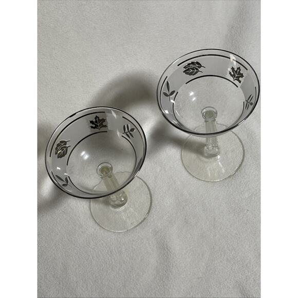 Set of 2 Libbey Glass Company Silver Leaf Frosted Champagne Coupe Glasses - Picture 3 of 5